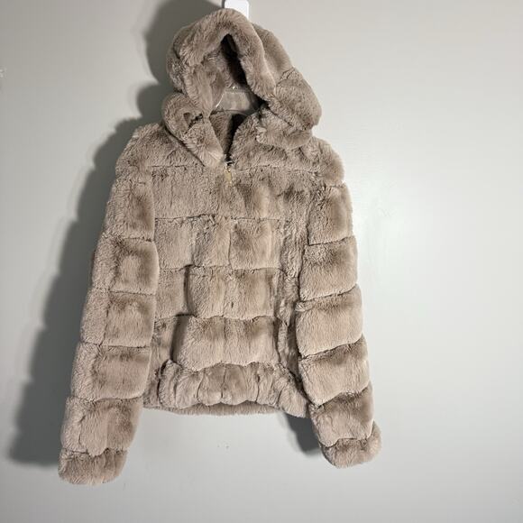 BCBG Maxazria Womens L Tan Faux Fur Quilted Jacket Hooded Luxury Soft Zip New - Picture 8 of 10